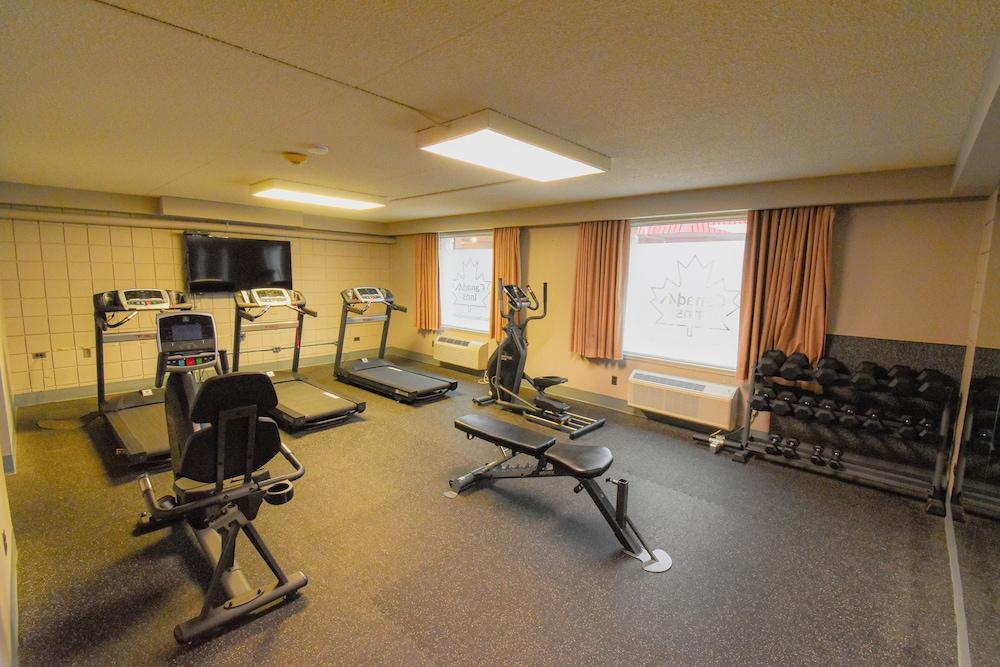 Canad Inns Destination Centre Transcona Winnipeg Esterno foto