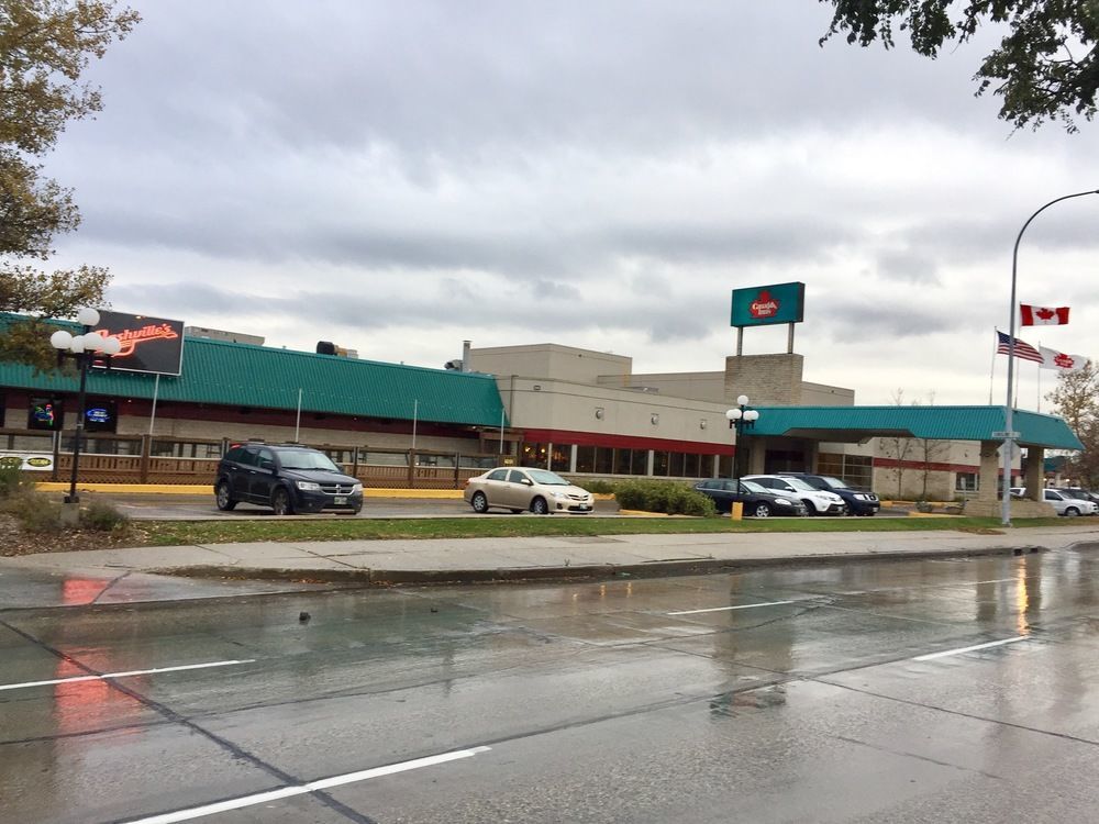 Canad Inns Destination Centre Transcona Winnipeg Esterno foto