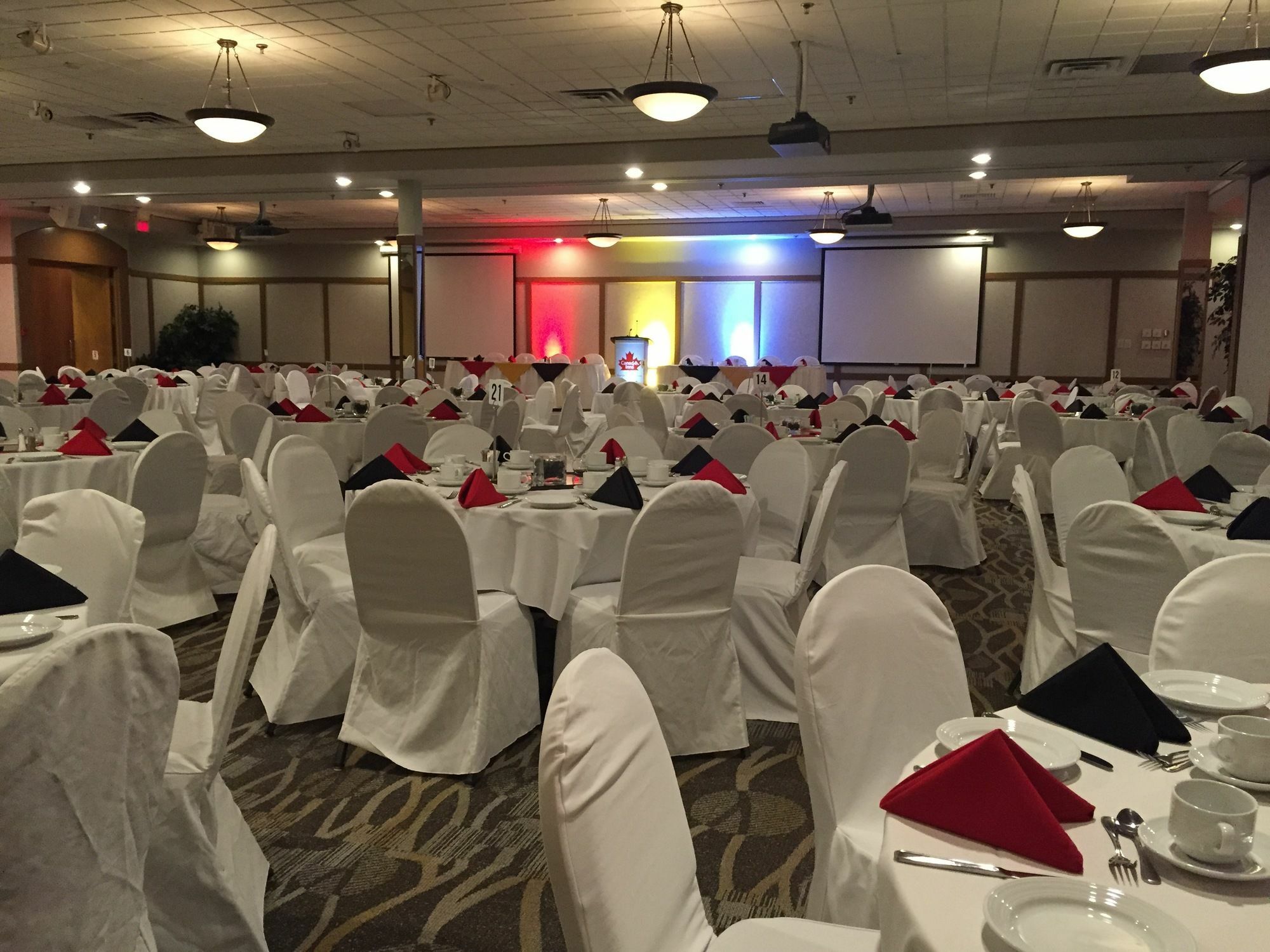 Canad Inns Destination Centre Transcona Winnipeg Esterno foto