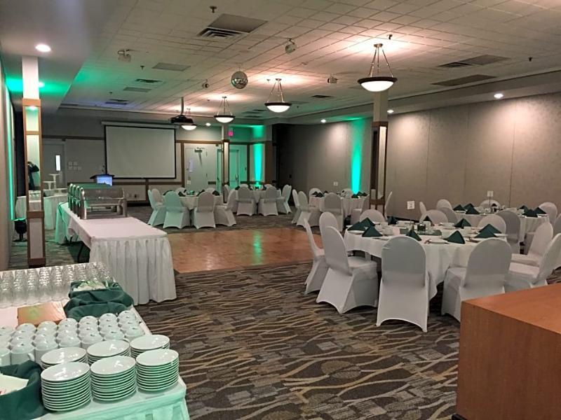 Canad Inns Destination Centre Transcona Winnipeg Esterno foto